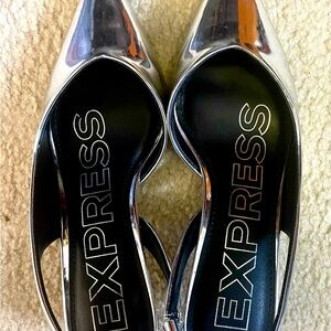Pointed toe silver sling back shoes EXPRESS, size 7